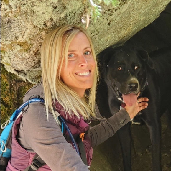 Meet your Posher, Layna - Picture 3 of 3